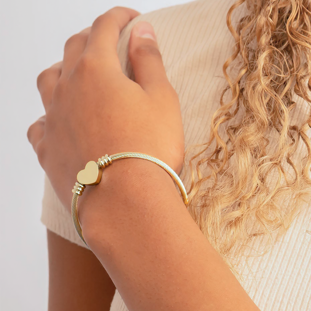 JF COLLECTIVE GOODS Elegant Heart Cuff Bracelet
